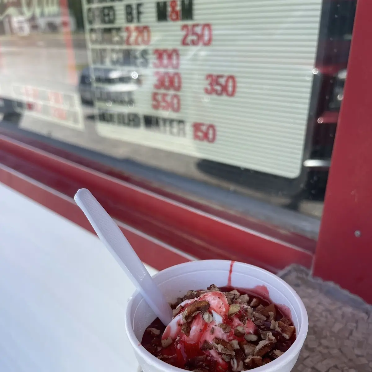 Strawberry Sundae with Crushed Nuts