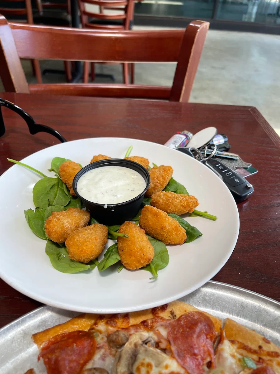 Gouda Bacon Mac and Cheese Bites