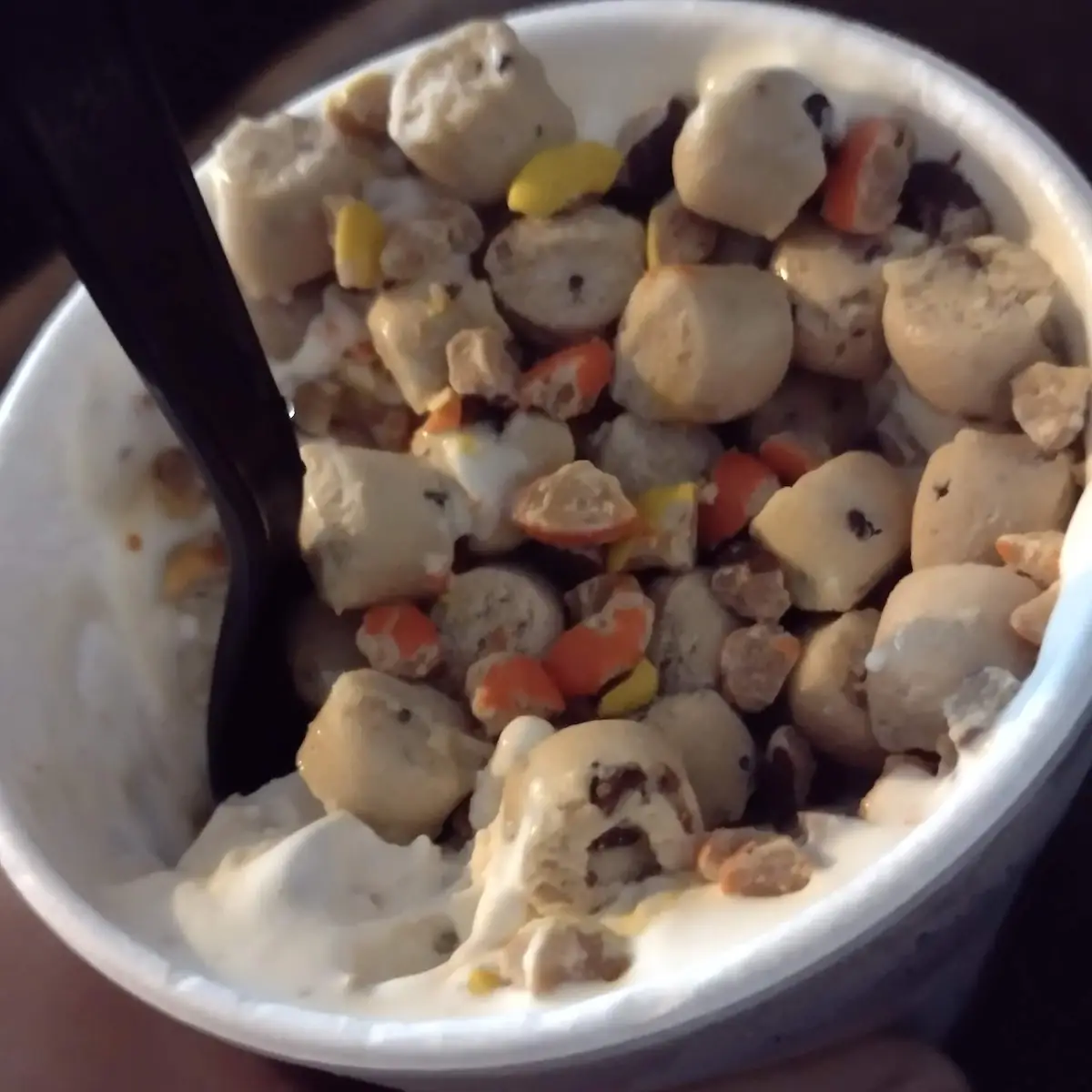 Reese's Mixed with Cookie Dough Flurrie