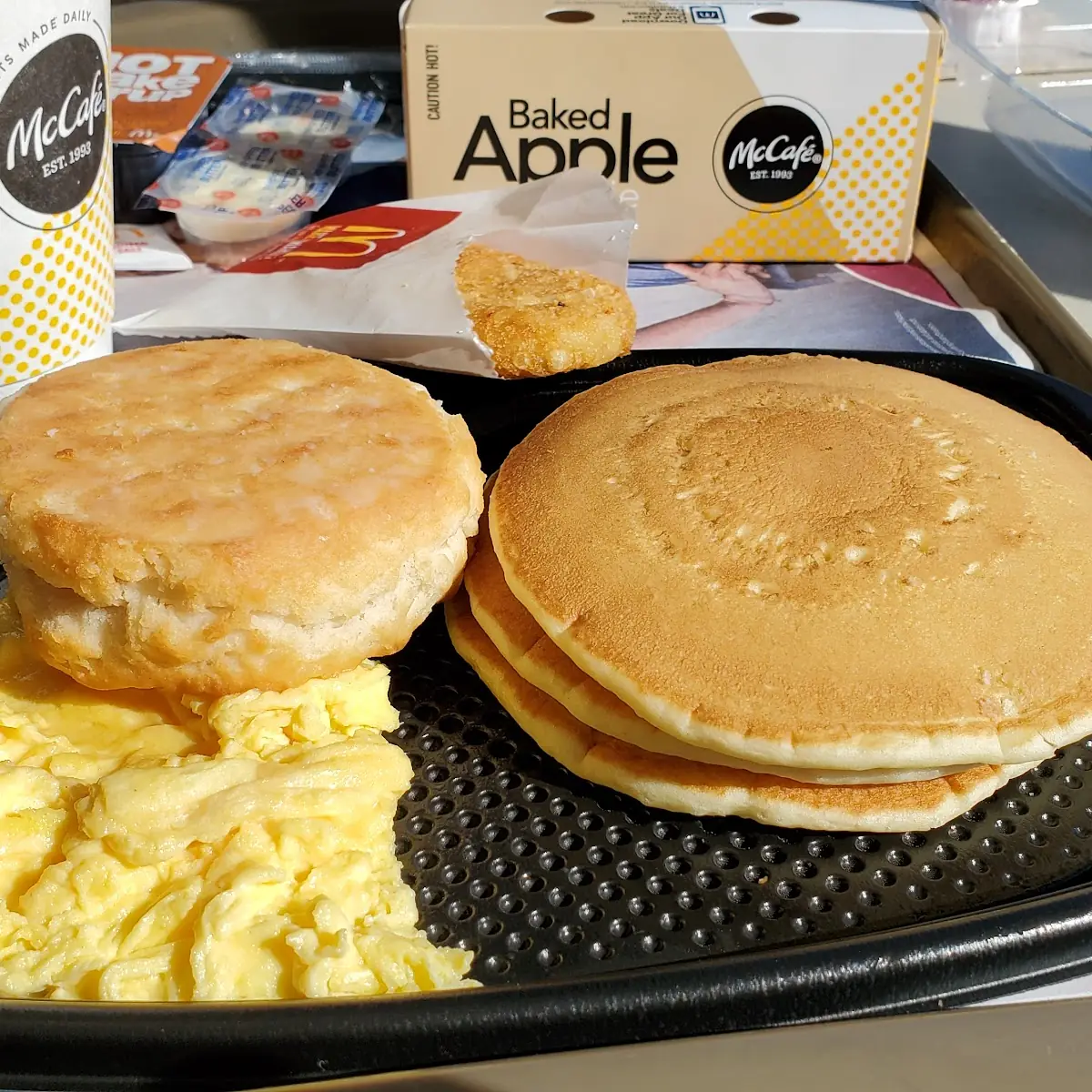 Big Breakfast with Hotcakes