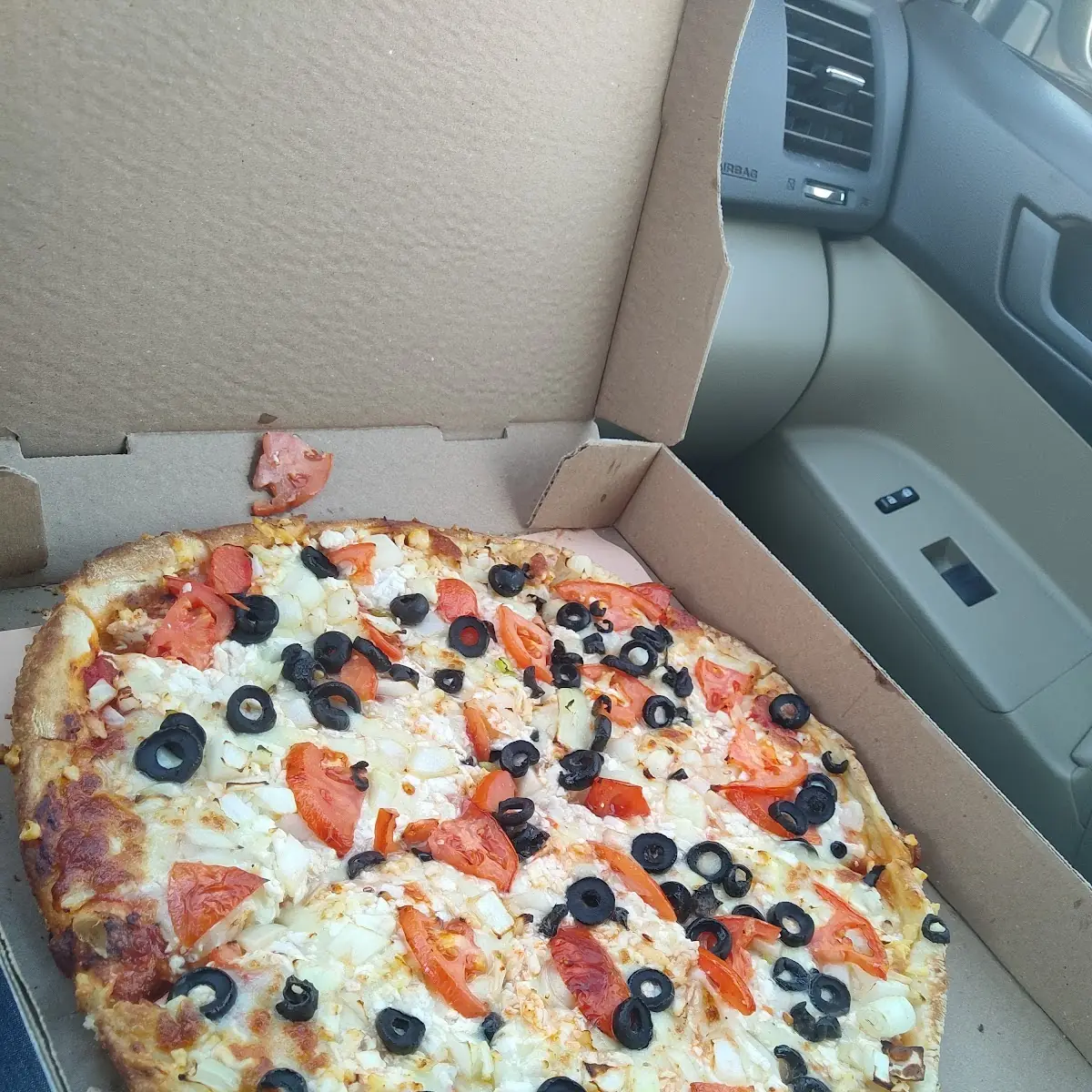 Highlights, Bella Pizza