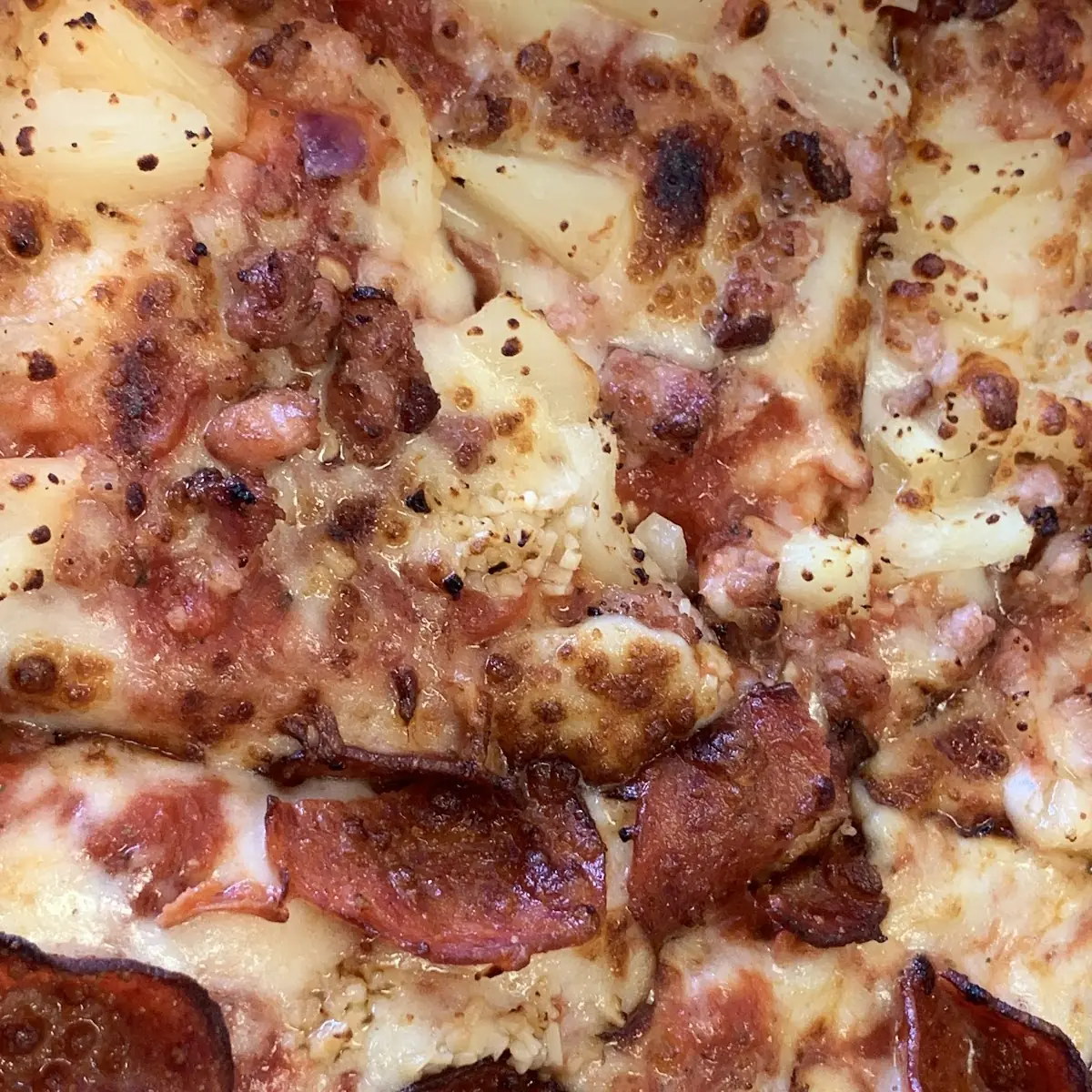 Highlights, Bella Pizza