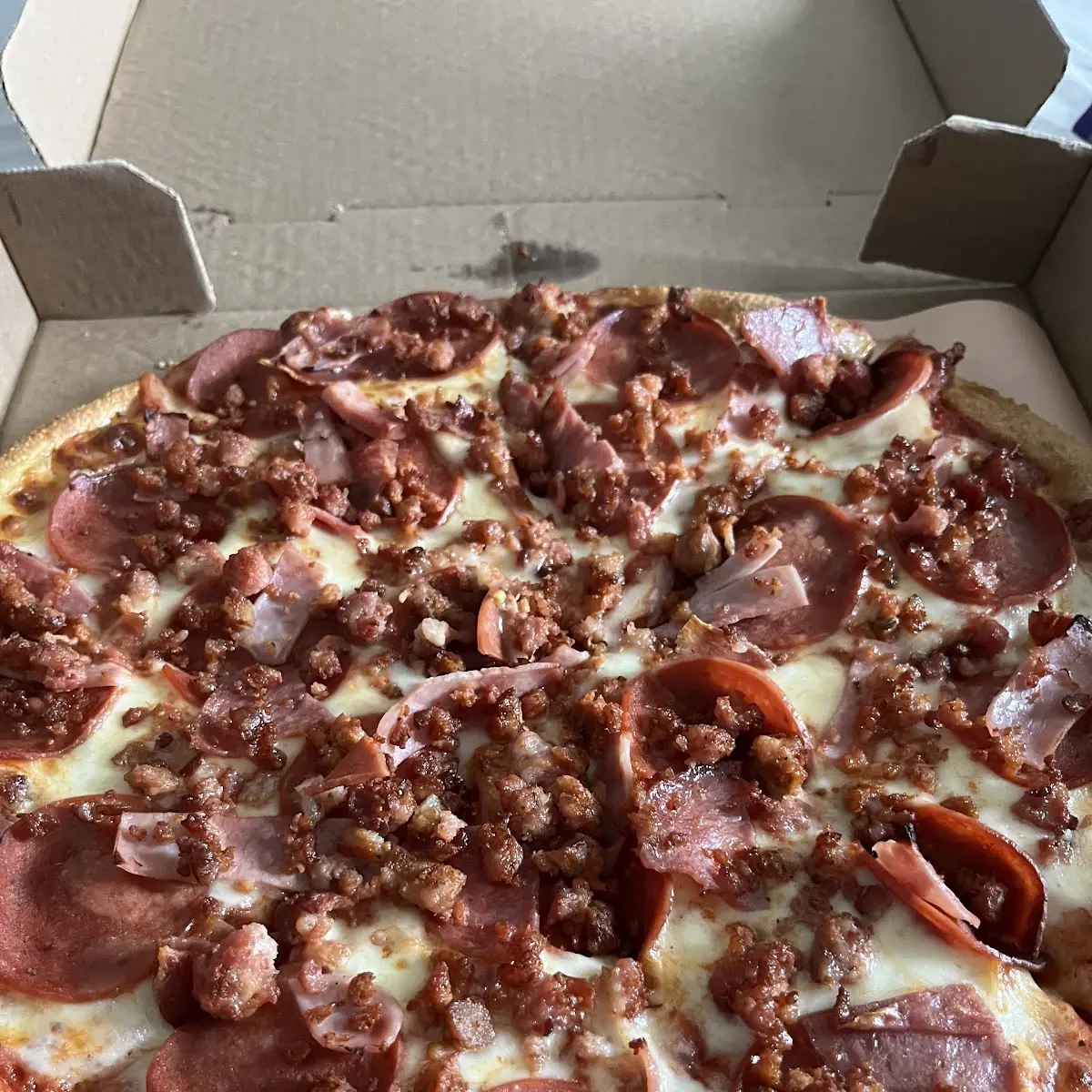 Highlights, Bella Pizza