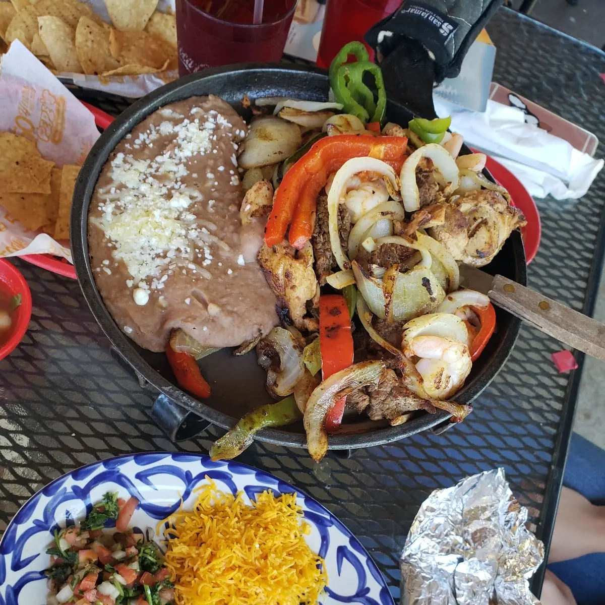 Camarom Shrimp Fajitas