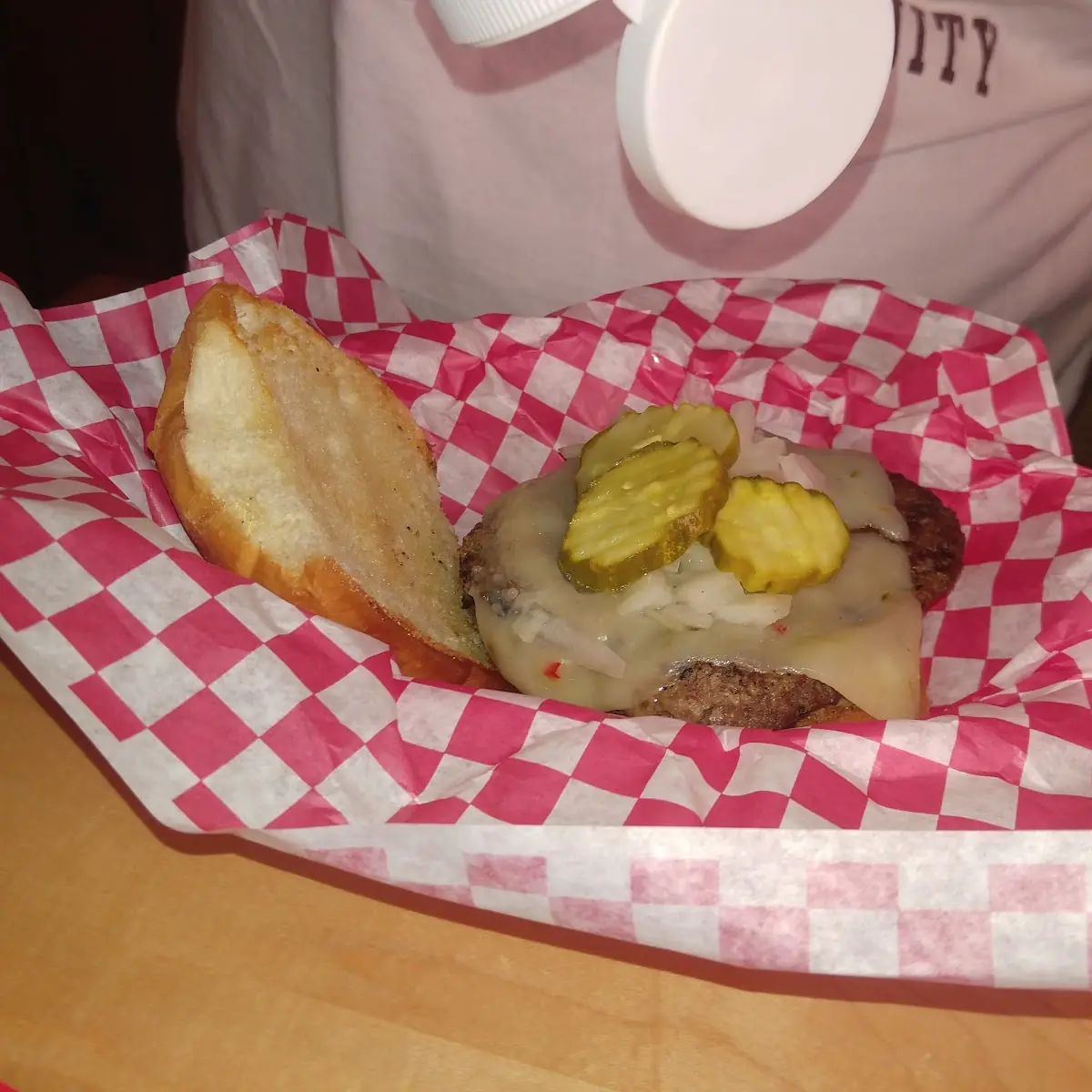 1 2 lb Big Buck Burger