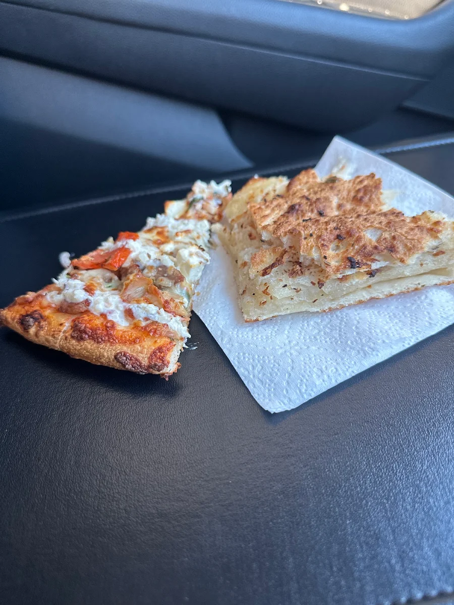 Highlights, Magic Brothers Pizzeria Parkdale