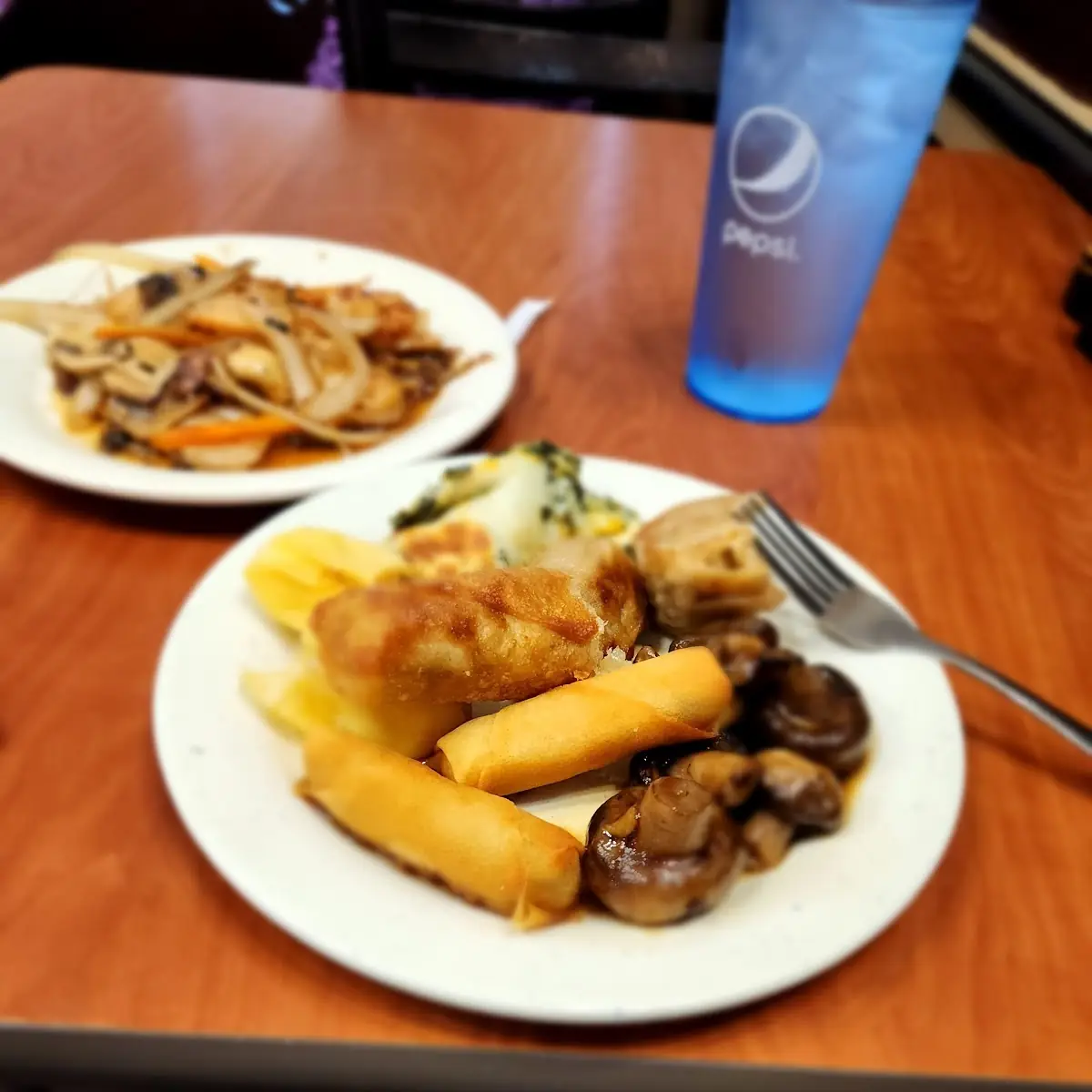 Mushrooms Egg Roll and Shrimp