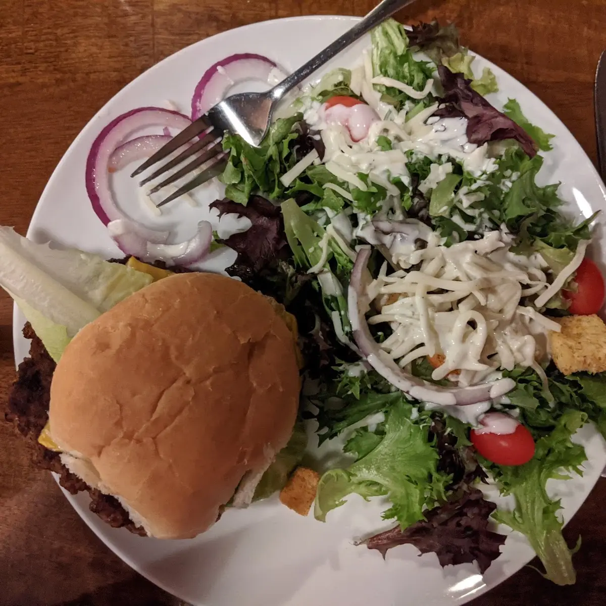 Tom's Burger with Side Salad