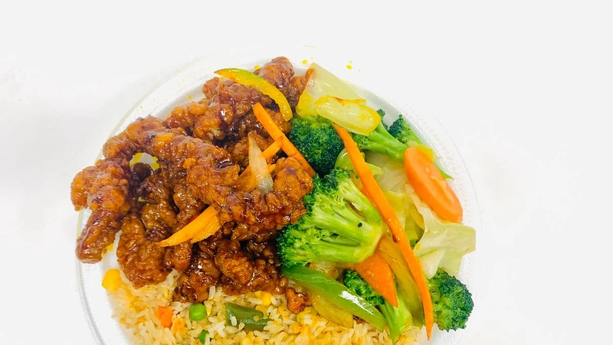 Highlights, Famous Wok