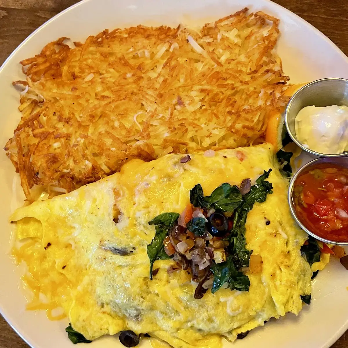 Veggie Omelet with Hashbrowns