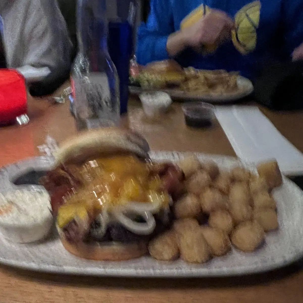 KIDS BURGER