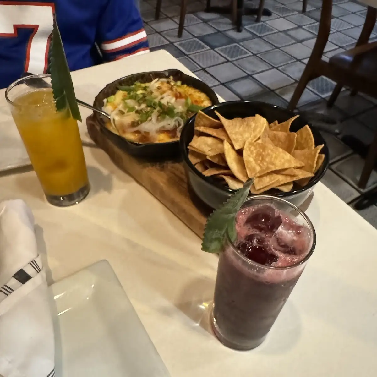 Mocktails and Queso Fundido