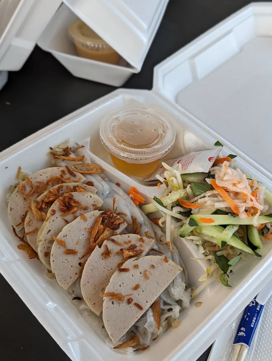 Banh Cuon Pork Rice Rolls
