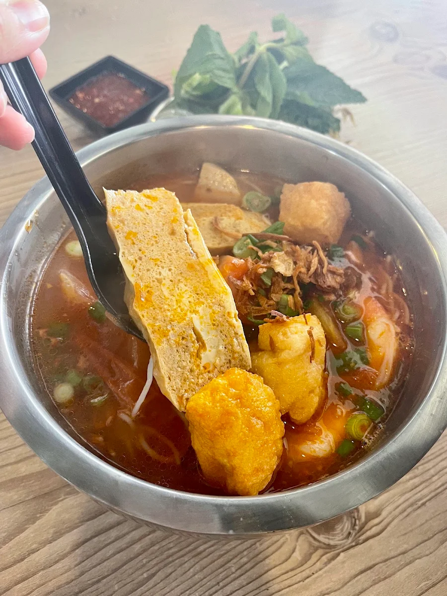 Bun Rieu