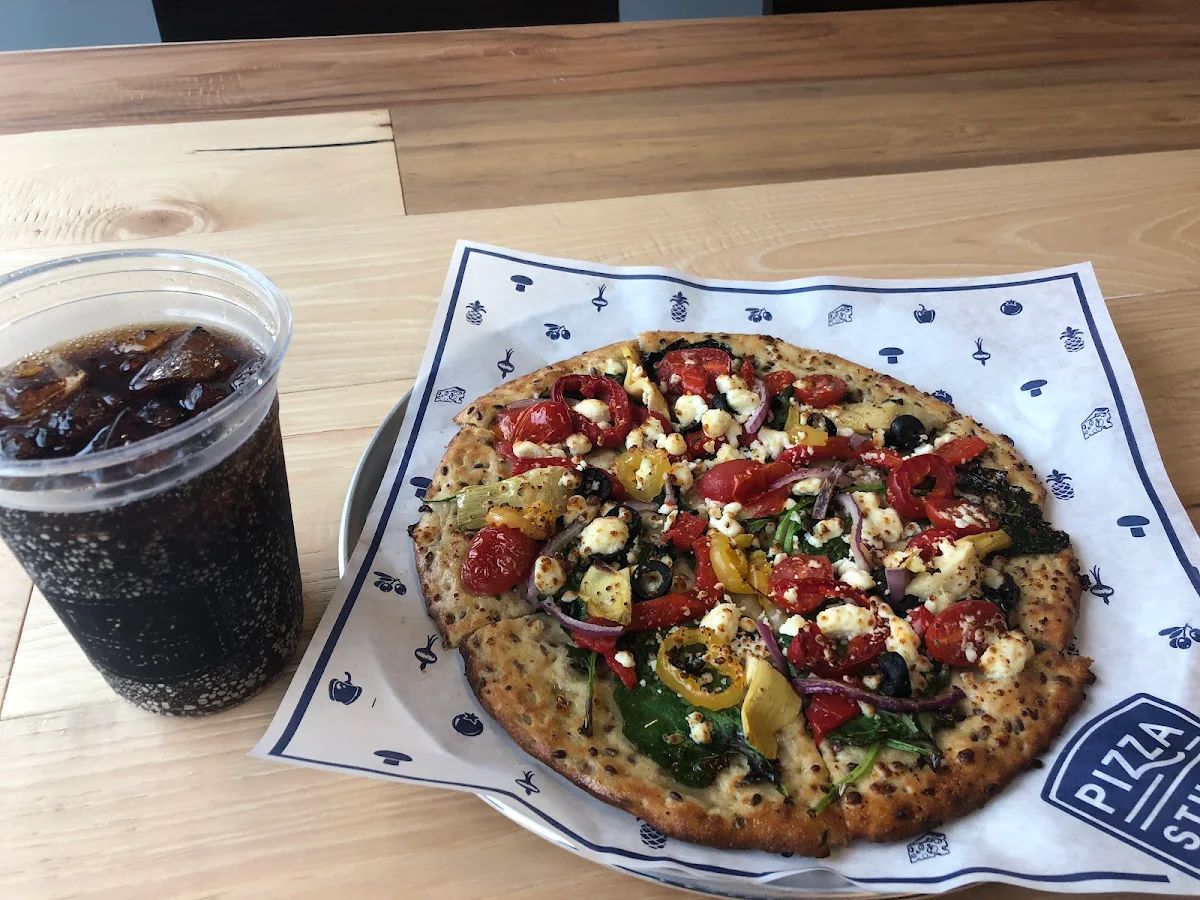 Skinny Greek Pizza