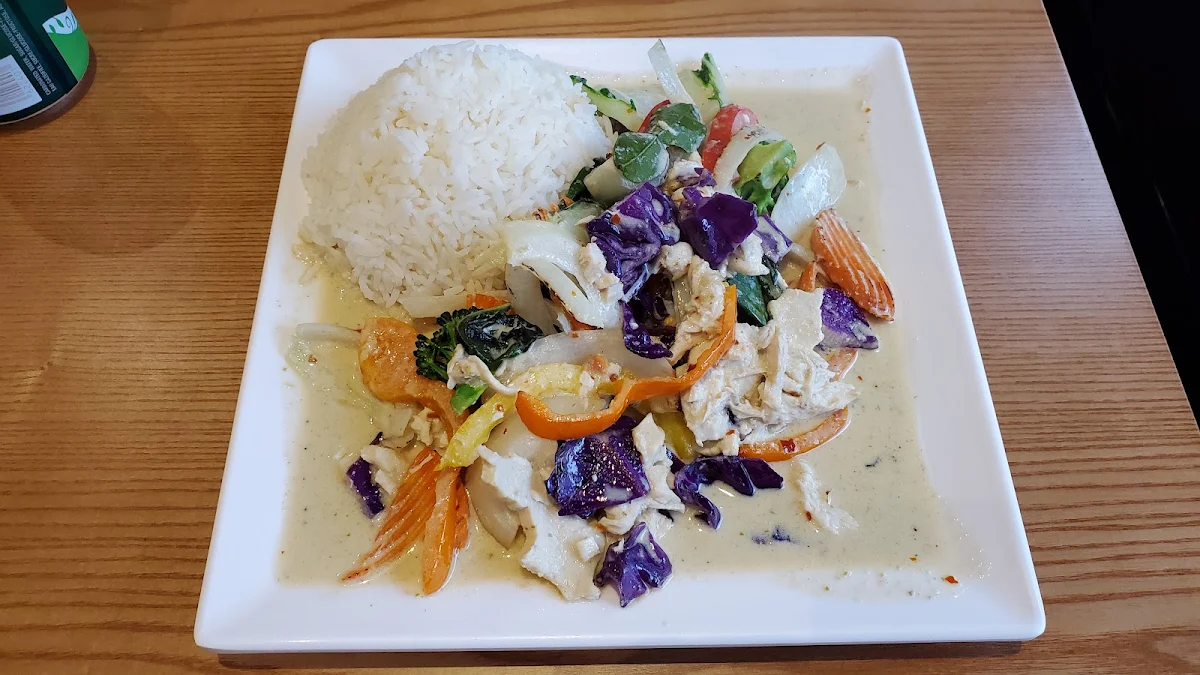 Green Curry Chicken