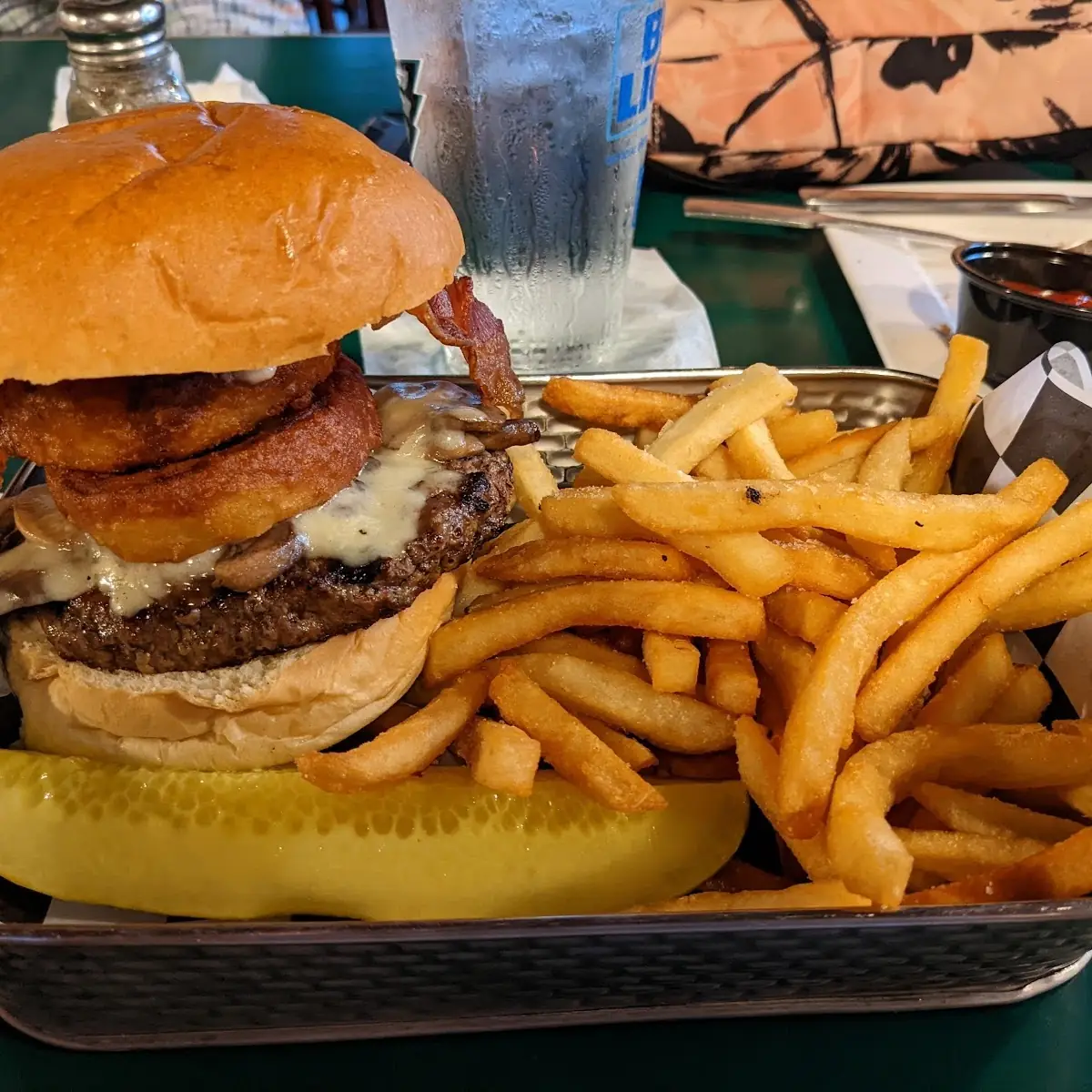 Black & Blue Burger