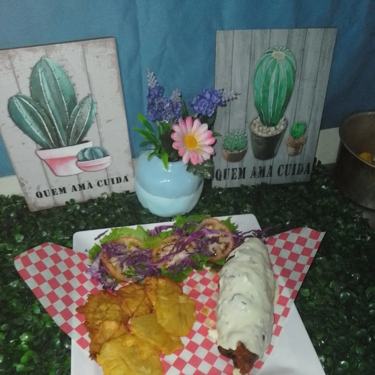Pechuga Rellena En Salsa de Queso