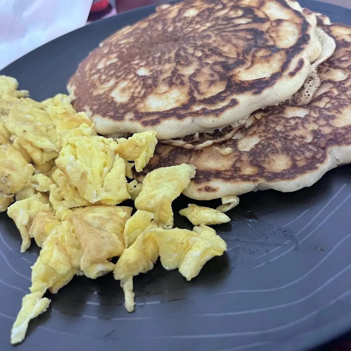 Pancakes & Eggs