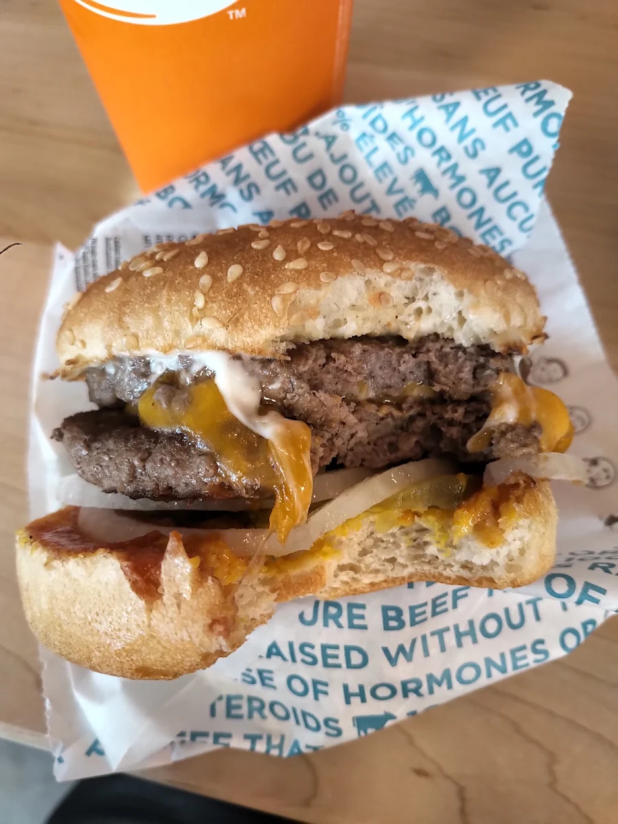 Papa Burger with Cheese