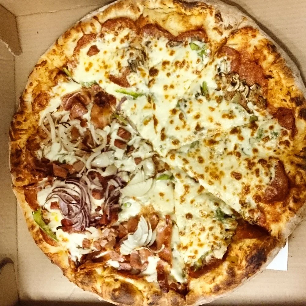 Meat Lover Pizza, Pizzeria Miss Jean-Talon Souvlaki