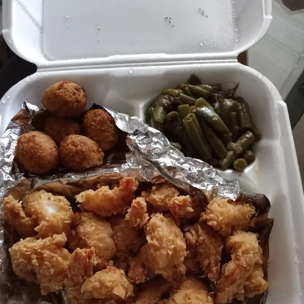 Fried Shrimp Dinner with 2 Sides