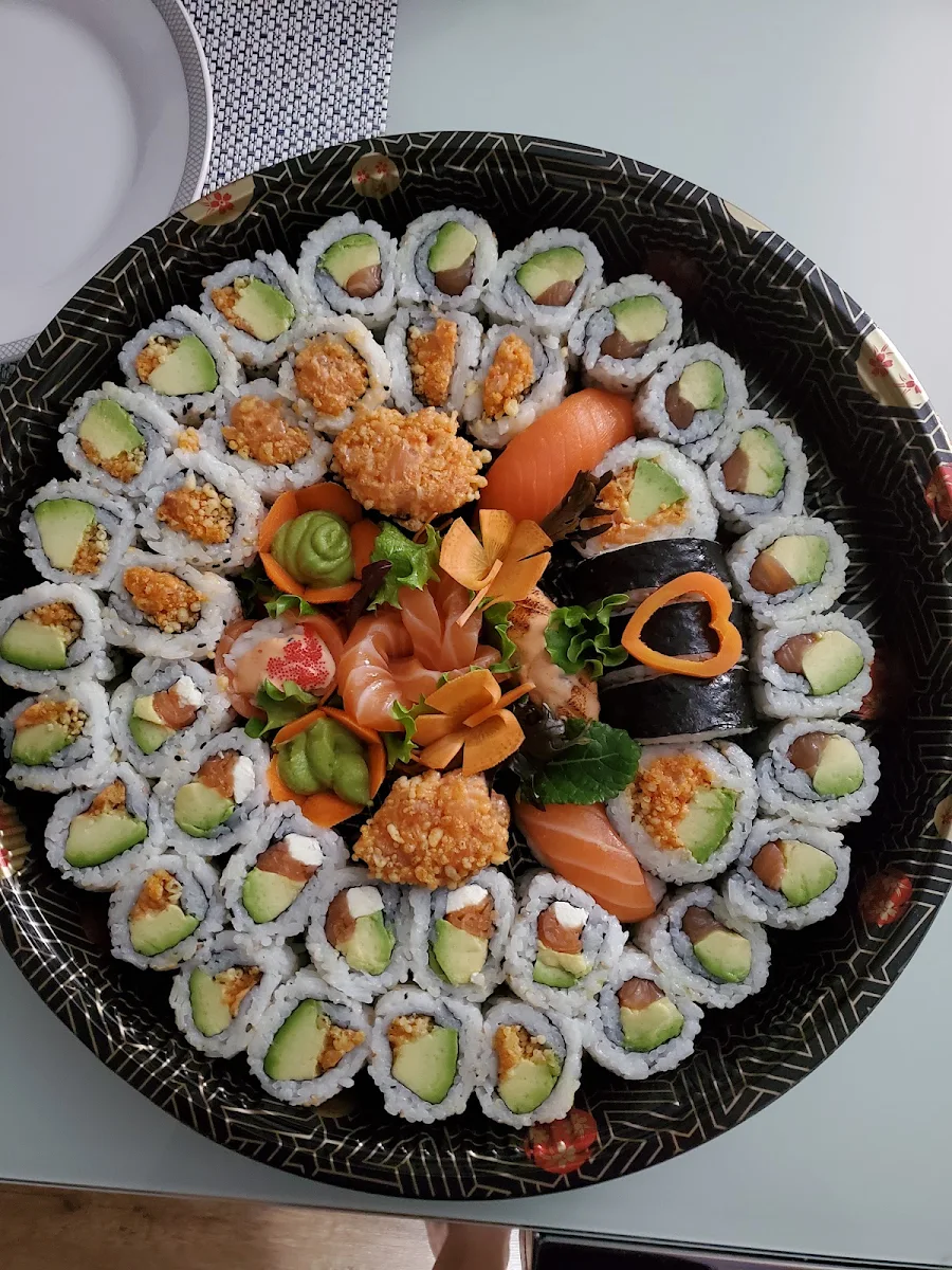 Sushi Deluxe