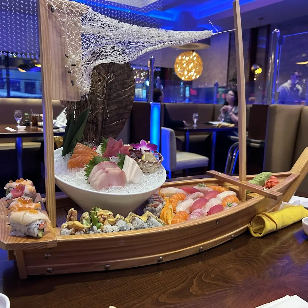 Sashimi Deluxe