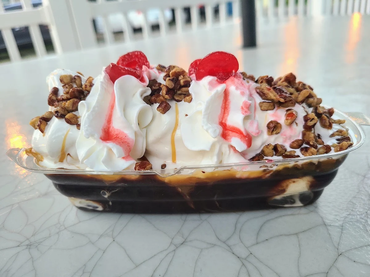Turtle Brownie Sundae