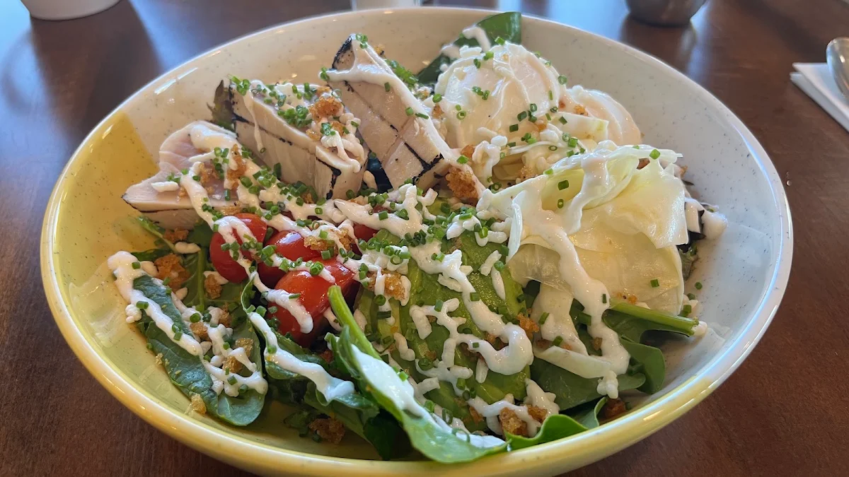 Seared Tuna Breakfast Salad