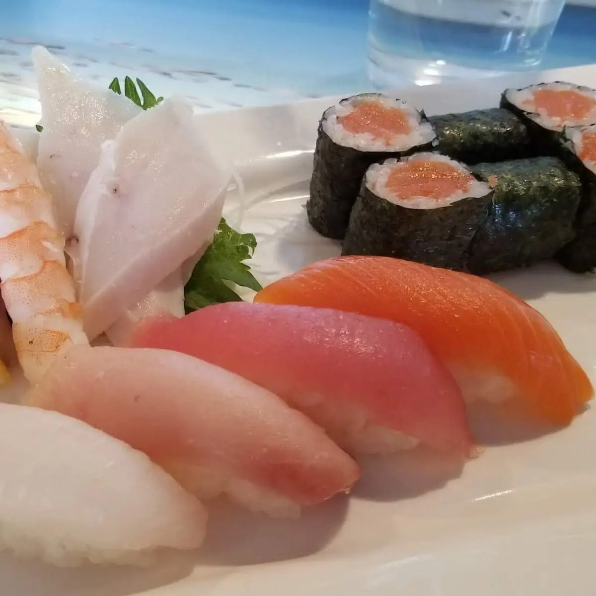 Sushi & Sashimi Combo