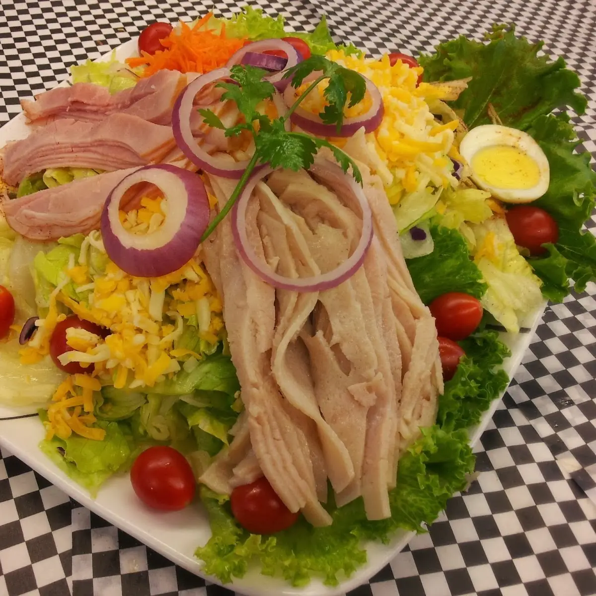 Soup (Bowl) & Salad Platter