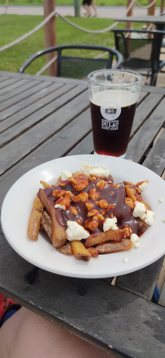 Classic Poutine, Microbrasserie du Lac Saint-Jean / Boutique & Bistrot