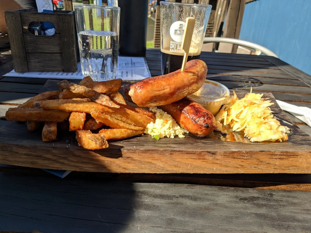 Duo Des Saucisses Régionales, Microbrasserie du Lac Saint-Jean / Boutique & Bistrot