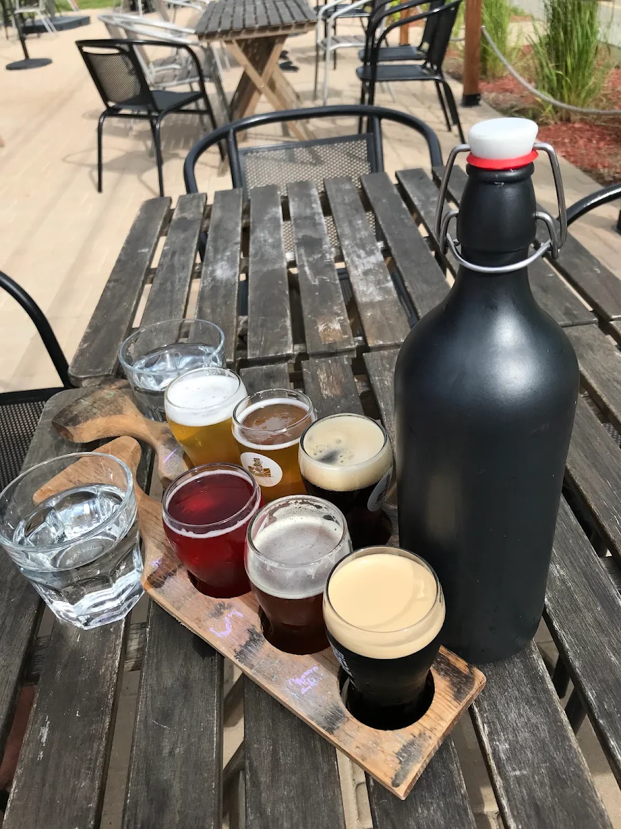 Highlights, Microbrasserie du Lac Saint-Jean / Boutique & Bistrot