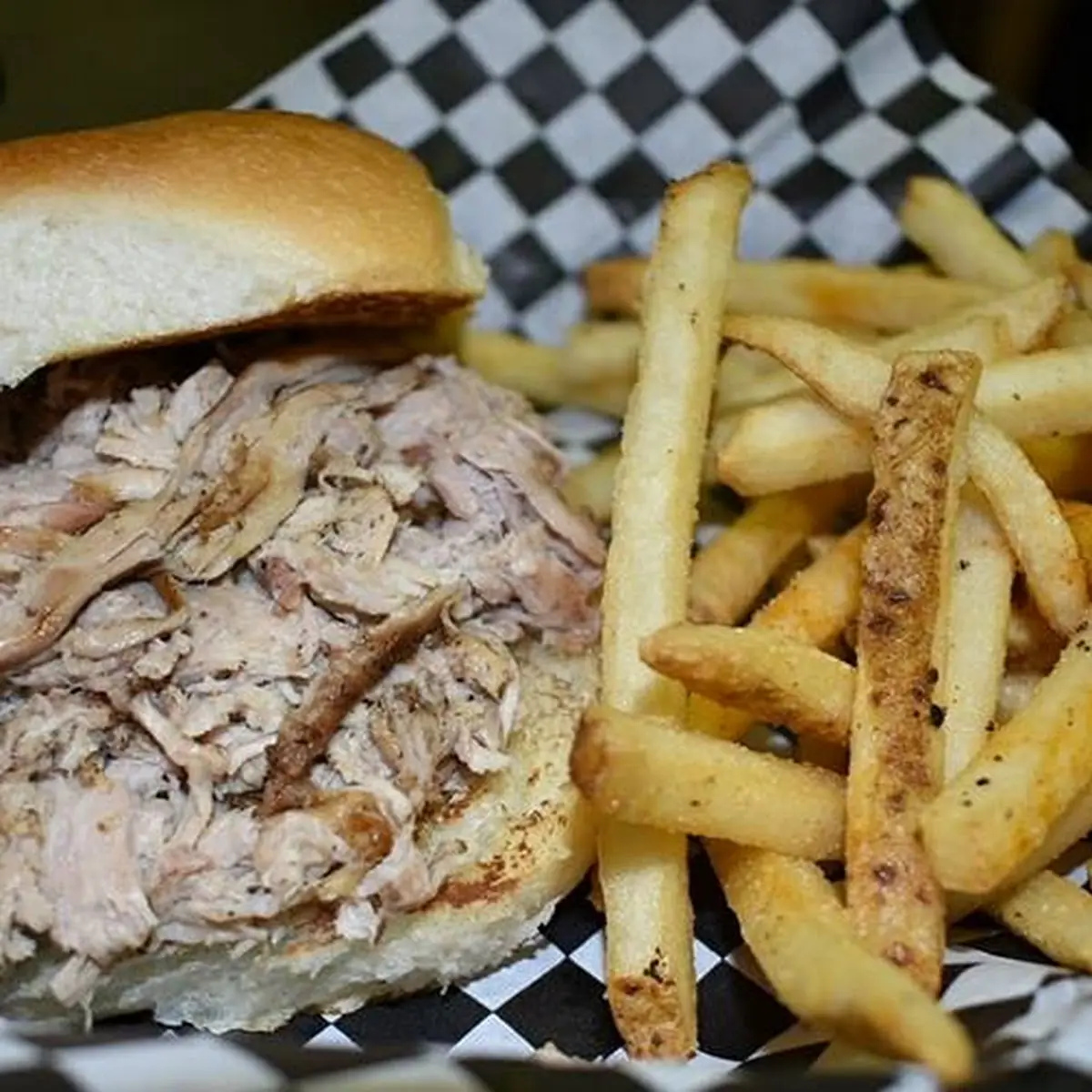 Child's Pulled Chicken Sandwich Combo
