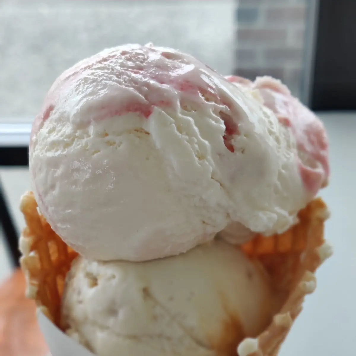 Strawberry Cheesecake & Caramel