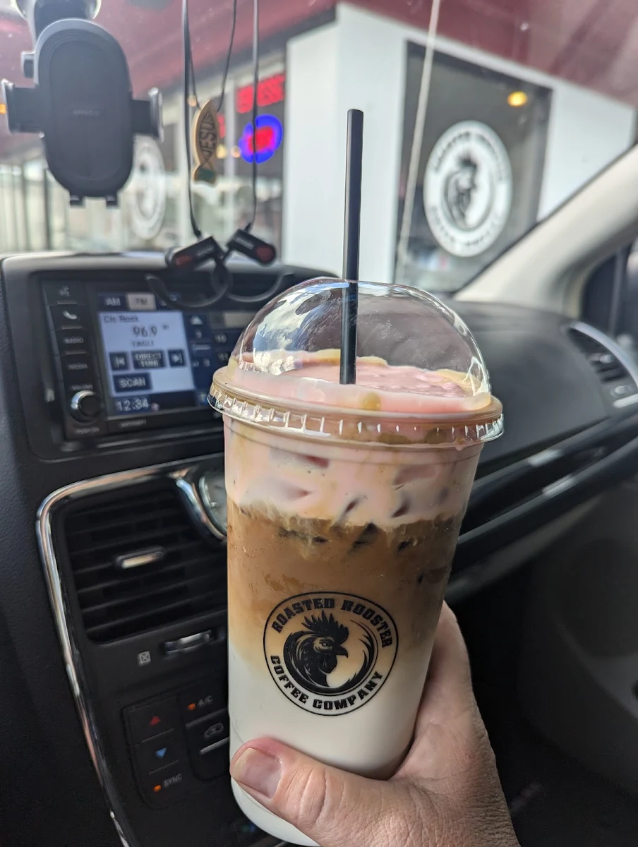 Cheesecake Latte w Strawberry Cold Foam