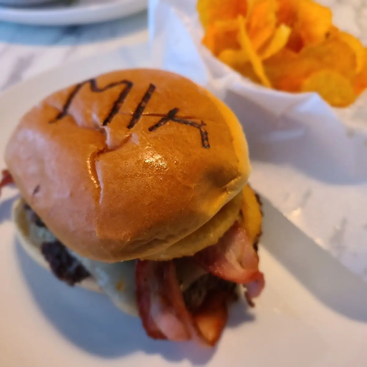 Mia Burger
