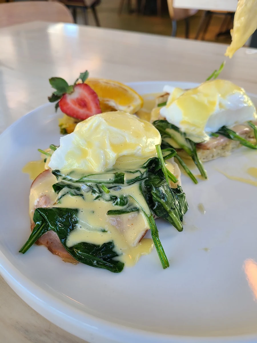 Eggs Benedict