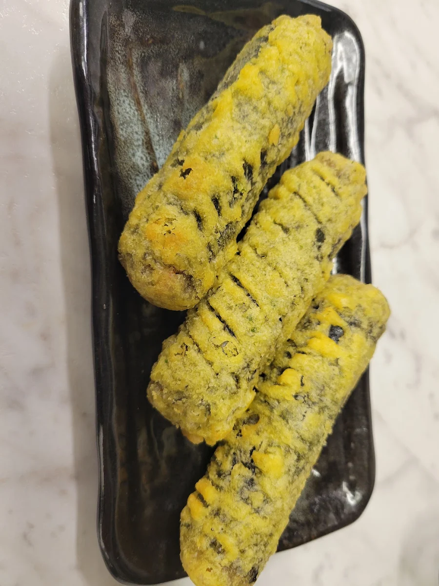 Crispy Seaweed Fried Rolls