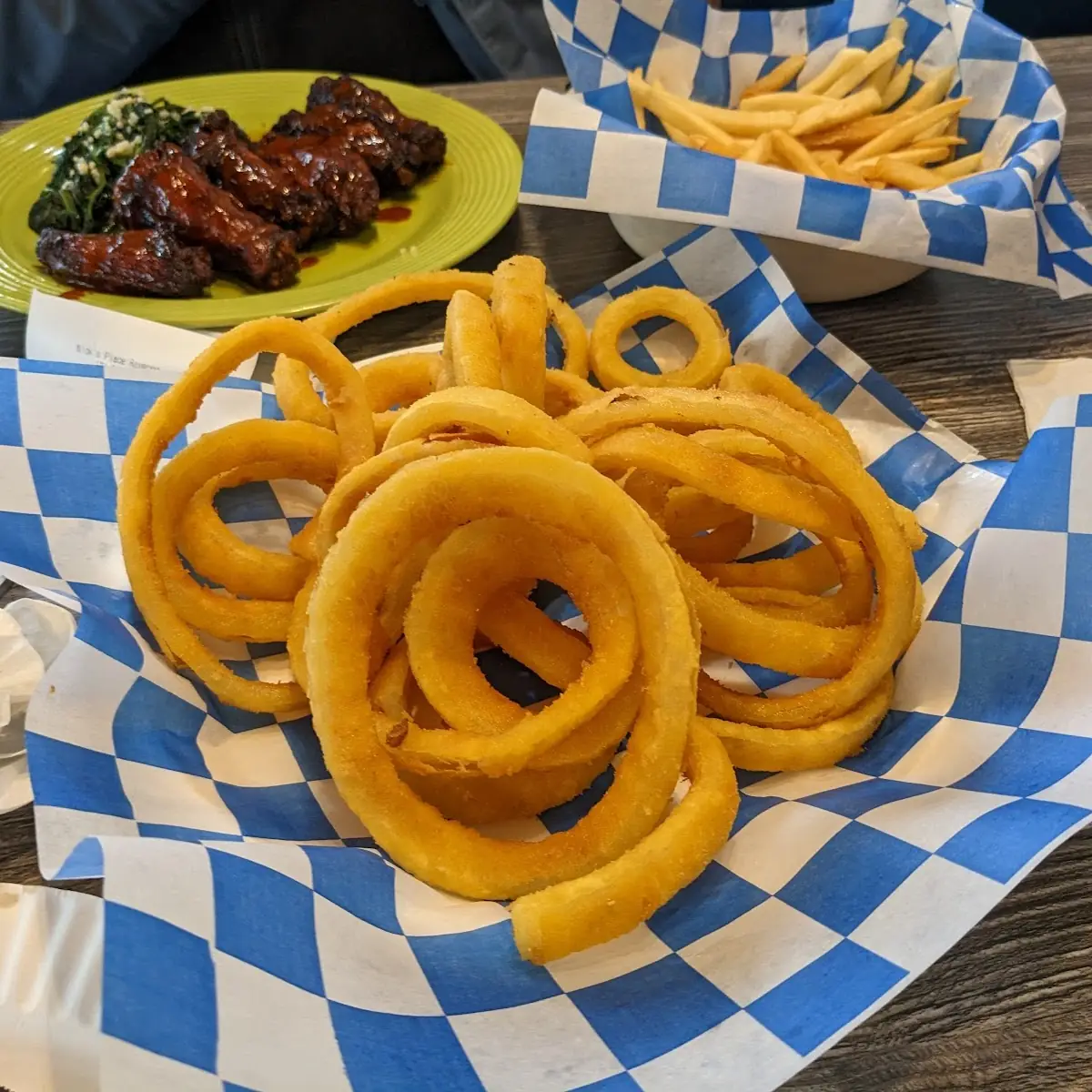 Nashville Hot Wings Dinner