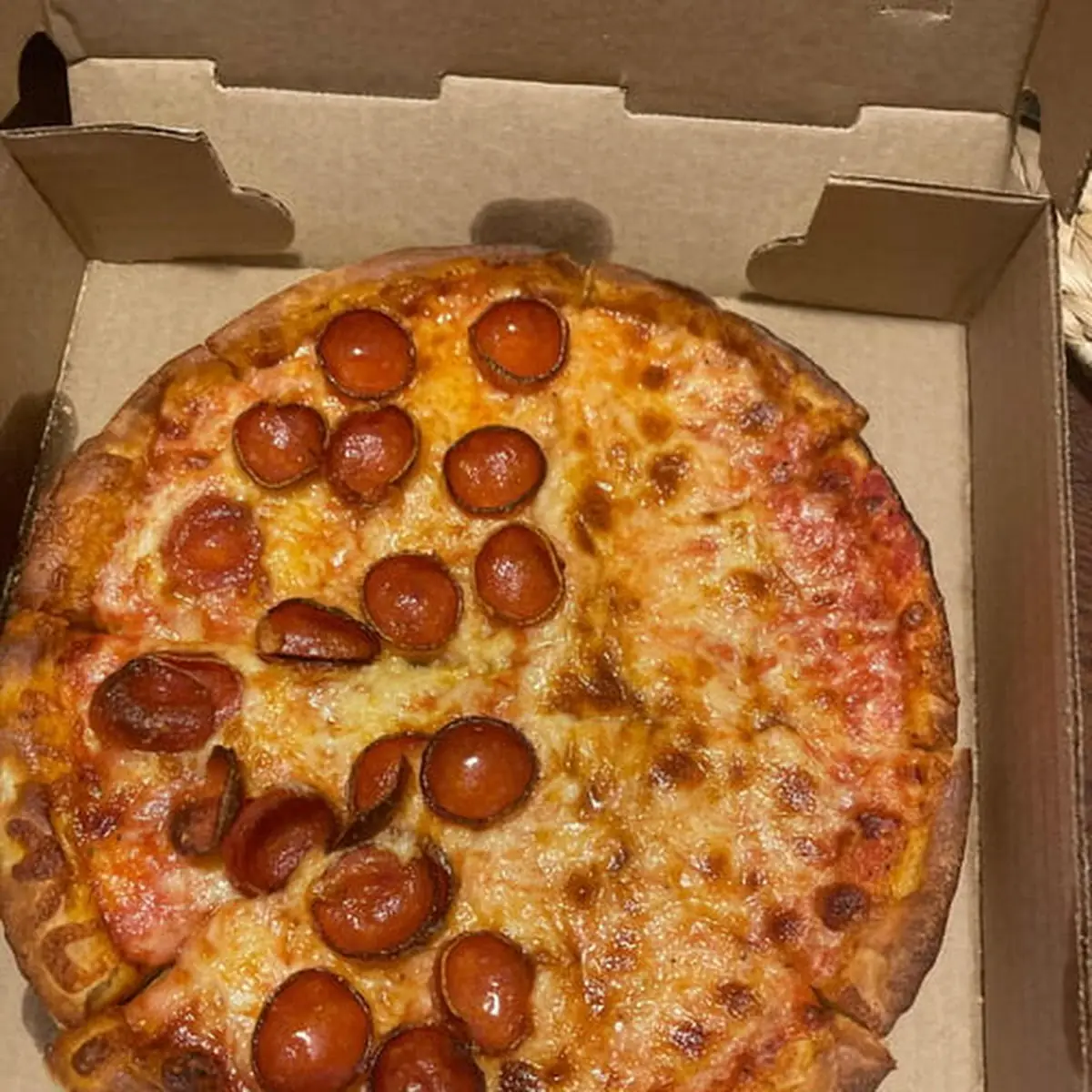 Peperoni Pizza a Lil Well Done