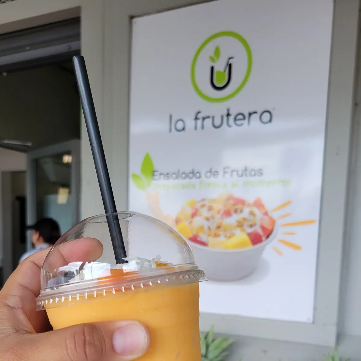 Papaya and Mango Smoothie