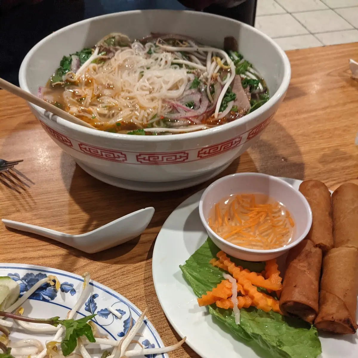 Small Bowl of Rice Noodle (Chen Pho Nho)