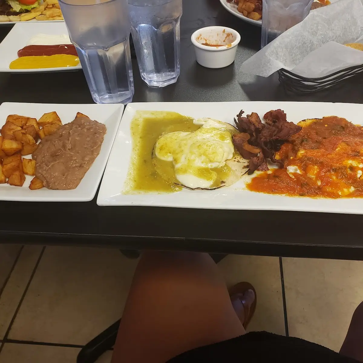 Huevos Divorciados