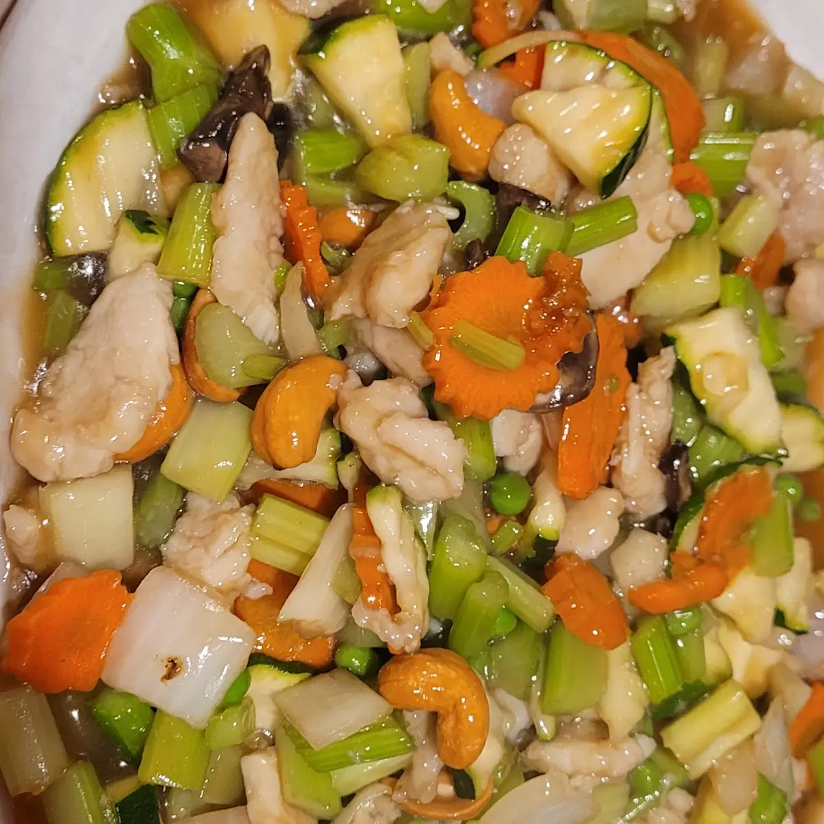 Almond Chicken Chow Mein