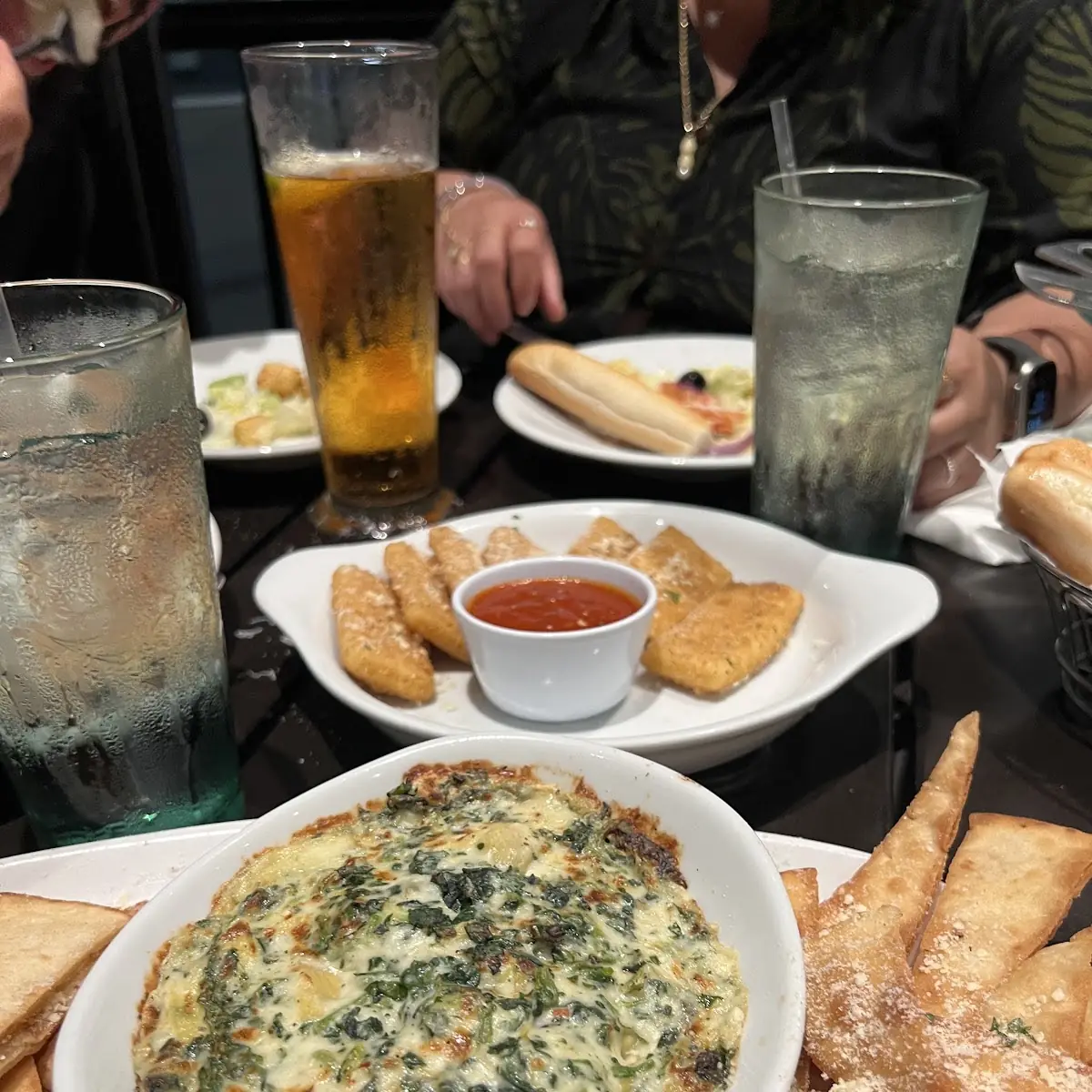 Creamy Spinach Dip with Chips