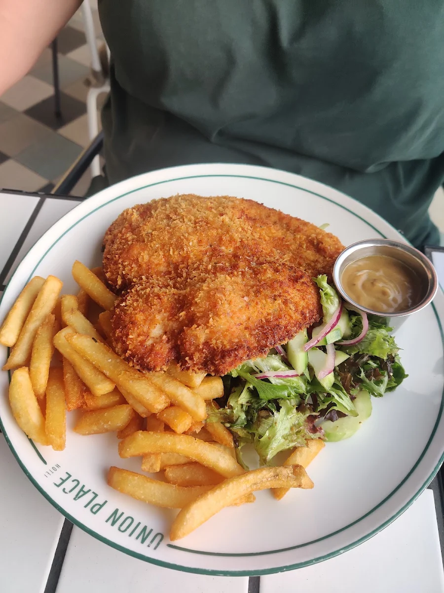Chicken Schnitzel, Union Place Hotel