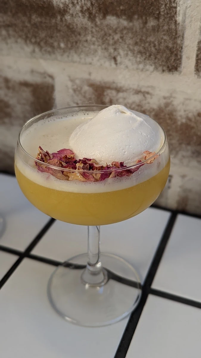 White Chocolate and Passionfruit Martini, Union Place Hotel